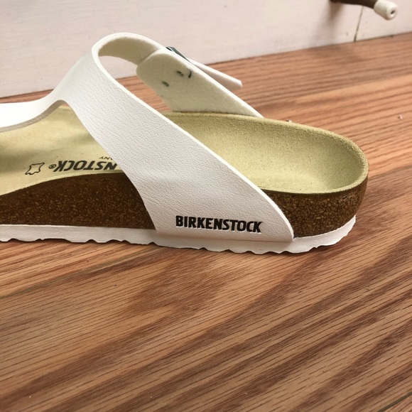 Birkenstock | Women's Gizeh Sandals | White | Various Sizes - Picture 3 of 3